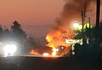 Ahora en el sur; reportan enfrentamientos con quema de vehículos en la Isla del Bosque, Escuinapa
