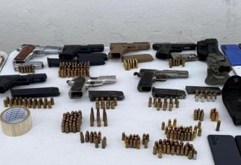 Aseguran armas, droga y más de medio millón de pesos en esculque en el penal de Aguaruto