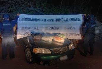 Aseguran paquetes con pólvora y un vehículo robado tras persecución en la zona norte de Culiacán
