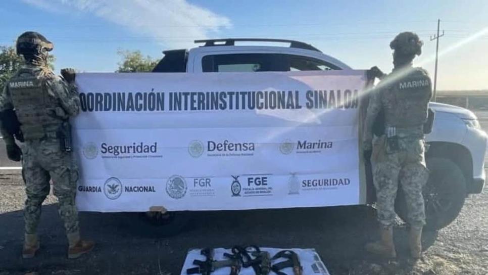 Decomisan camioneta robada con arsenal en su interior en La Arrocera, Ahome Decomisan camioneta robada con arsenal en su interior en La Arrocera, Ahome