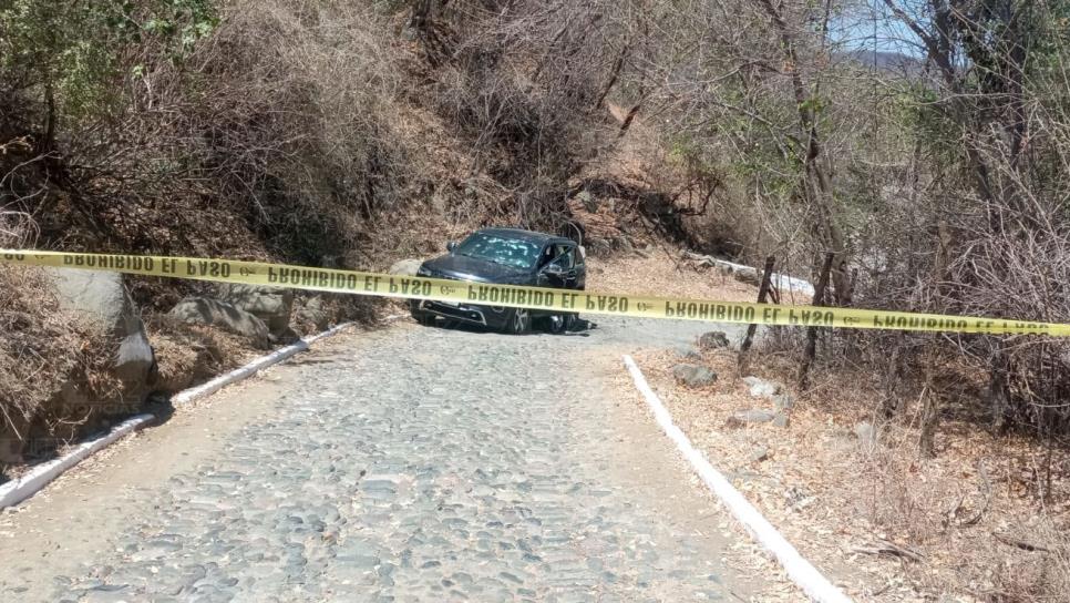 Tres hombres acribillados y caminos cortados deja enfrentamiento en La Lapara, Badiraguato Tres hombres acribillados y caminos cortados deja enfrentamiento en La Lapara, Badiraguato