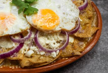 Chilaquiles: el desayuno perfecto y delicioso que podría afectar tu salud y no lo sabias