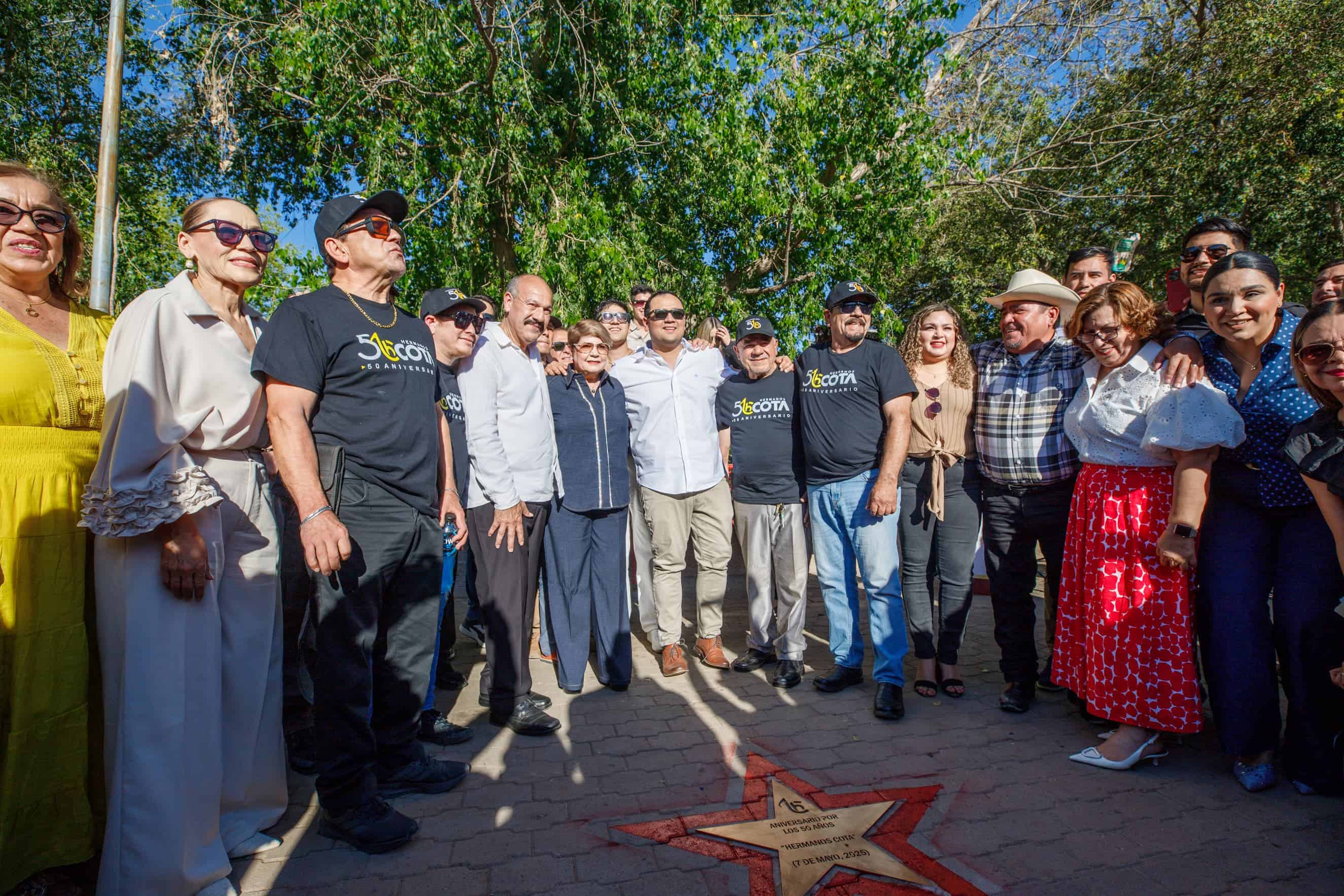 La legendaria agrupación develó su estrella. (FOTO: Esthela García).