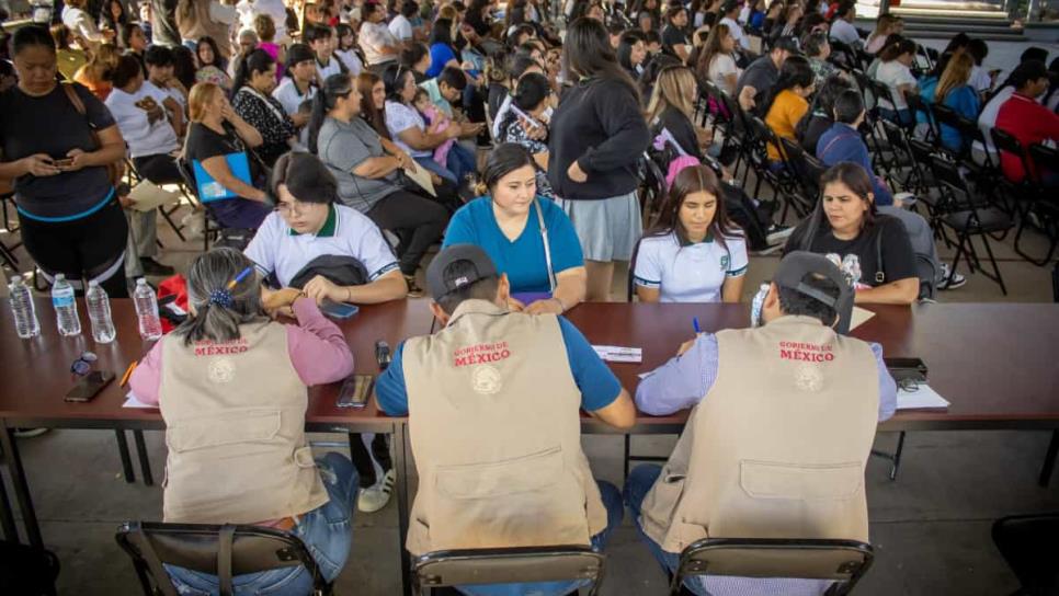 ¿No has ido por tu tarjeta Beca Benito Juárez? Este será el útimo día de mayo para recogerla ¿No has ido por tu tarjeta Beca Benito Juárez? Este será el útimo día de mayo para recogerla