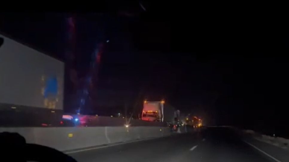 Arrojan ponchallantas en la México 15 y causan caos vial entre Guasave y Los Mochis Arrojan ponchallantas en la México 15 y causan caos vial entre Guasave y Los Mochis