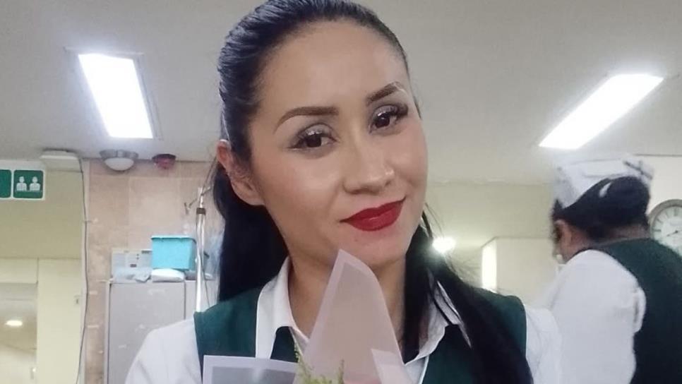 Enfermera del IMSS les canta Las Mañanitas a mamás que llegan a urgencias en Los Mochis Enfermera del IMSS les canta Las Mañanitas a mamás que llegan a urgencias en Los Mochis