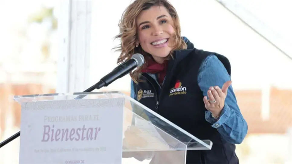 La mandataria de Baja California mencionó que el gobierno del vecino país le quitó su visa de turista por cuestiones administrativas, pero dejó bien en claro que dicho retiro de sus documentos no fue por haber estado implicada en un delito