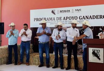 Ganaderos en crisis por la sequía, entregan alimento en Sinaloa