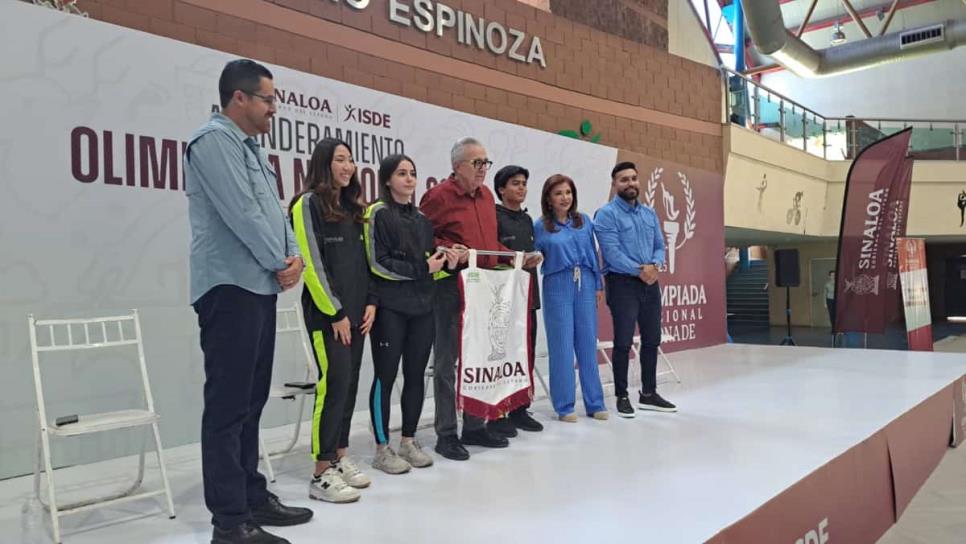Rubén Rocha Moya abandera a la Delegación Sinaloense rumbo a la Olimpiada Nacional 2025 Rubén Rocha Moya abandera a la Delegación Sinaloense rumbo a la Olimpiada Nacional 2025