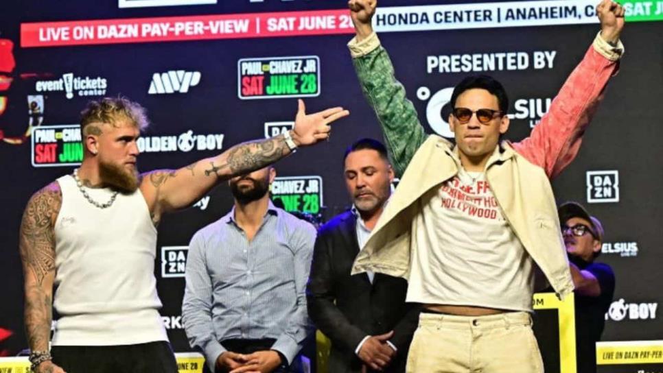 Julio César Chávez Jr y Jake Paul se dicen de todo en su primer encuentro frente a frente | VIDEO