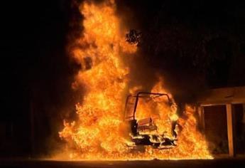 Se incendia patrulla de la Policia Estatal Preventiva en Campo Esperanza, El Fuerte
