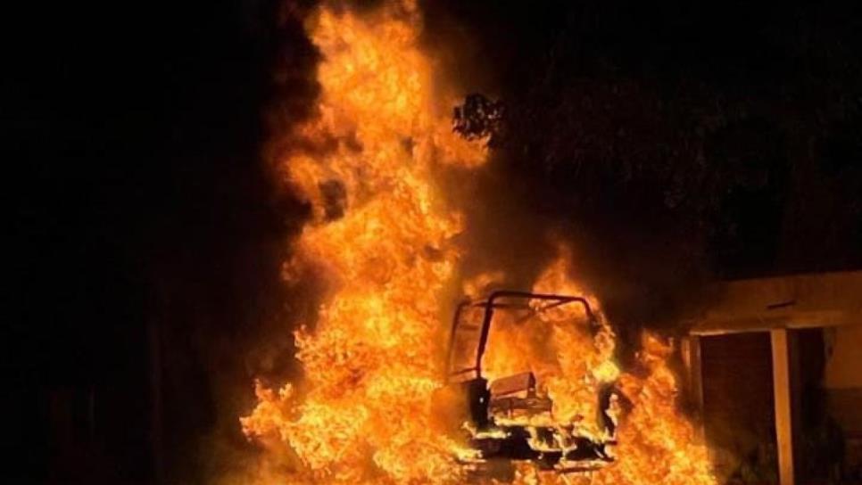 Se incendia patrulla de la Policia Estatal Preventiva en Campo Esperanza, El Fuerte Se incendia patrulla de la Policia Estatal Preventiva en Campo Esperanza, El Fuerte