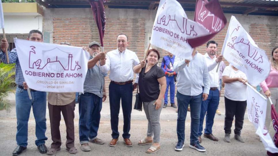 Antonio Menéndez da banderazo a rehabilitación de drenaje sanitario en la Jaramillo y Rosendo G. Castro Antonio Menéndez da banderazo a rehabilitación de drenaje sanitario en la Jaramillo y Rosendo G. Castro