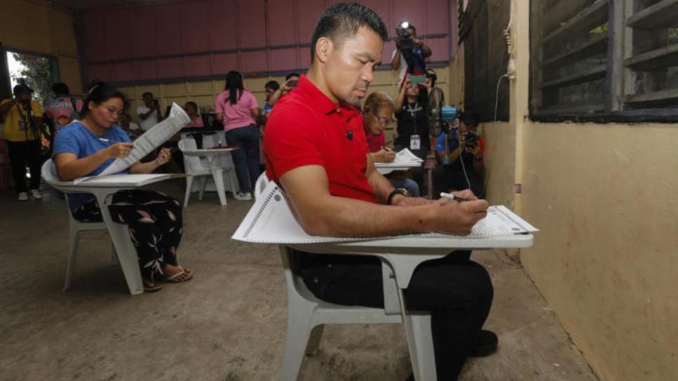 Manny Pacquiao sufre doloroso nocaut tras perder elecciones al Senado de Filipinas Manny Pacquiao sufre doloroso nocaut tras perder elecciones al Senado de Filipinas