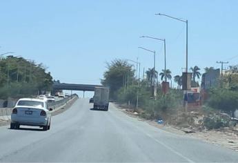 Despojan dos vehículos por La Costerita cerca de la Primavera, Culiacán