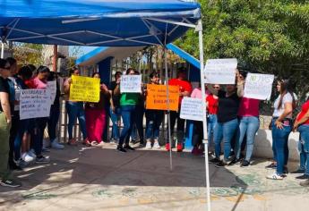 Padres toman kínder en El Aguajito tras casos de deshidratación por falta de aire acondicionado
