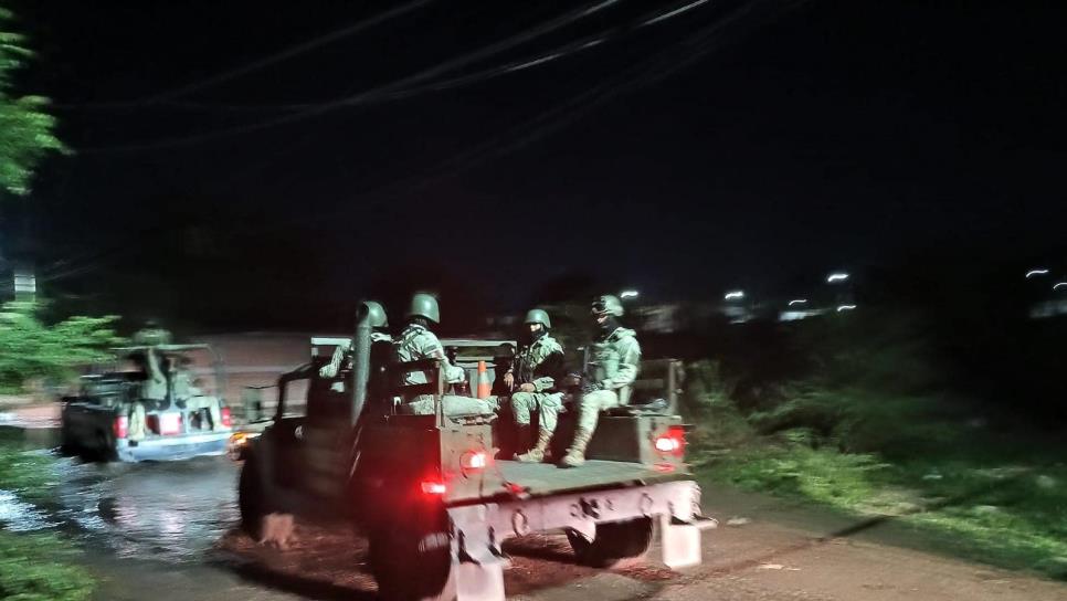 Sujetos armados privan de la libertad a dos jóvenes en la colonia Los Mezcales, en Culiacán Sujetos armados privan de la libertad a dos jóvenes en la colonia Los Mezcales, en Culiacán