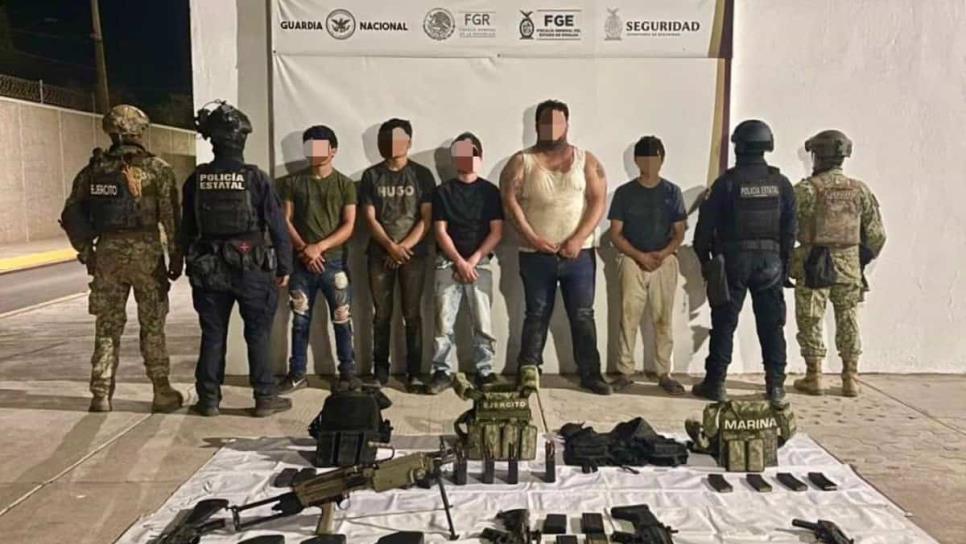 Detienen a 5 personas en enfrentamientos de La Palma, Navolato; aseguran armas, vehículos y granadas Detienen a 5 personas en enfrentamientos de La Palma, Navolato; aseguran armas, vehículos y granadas