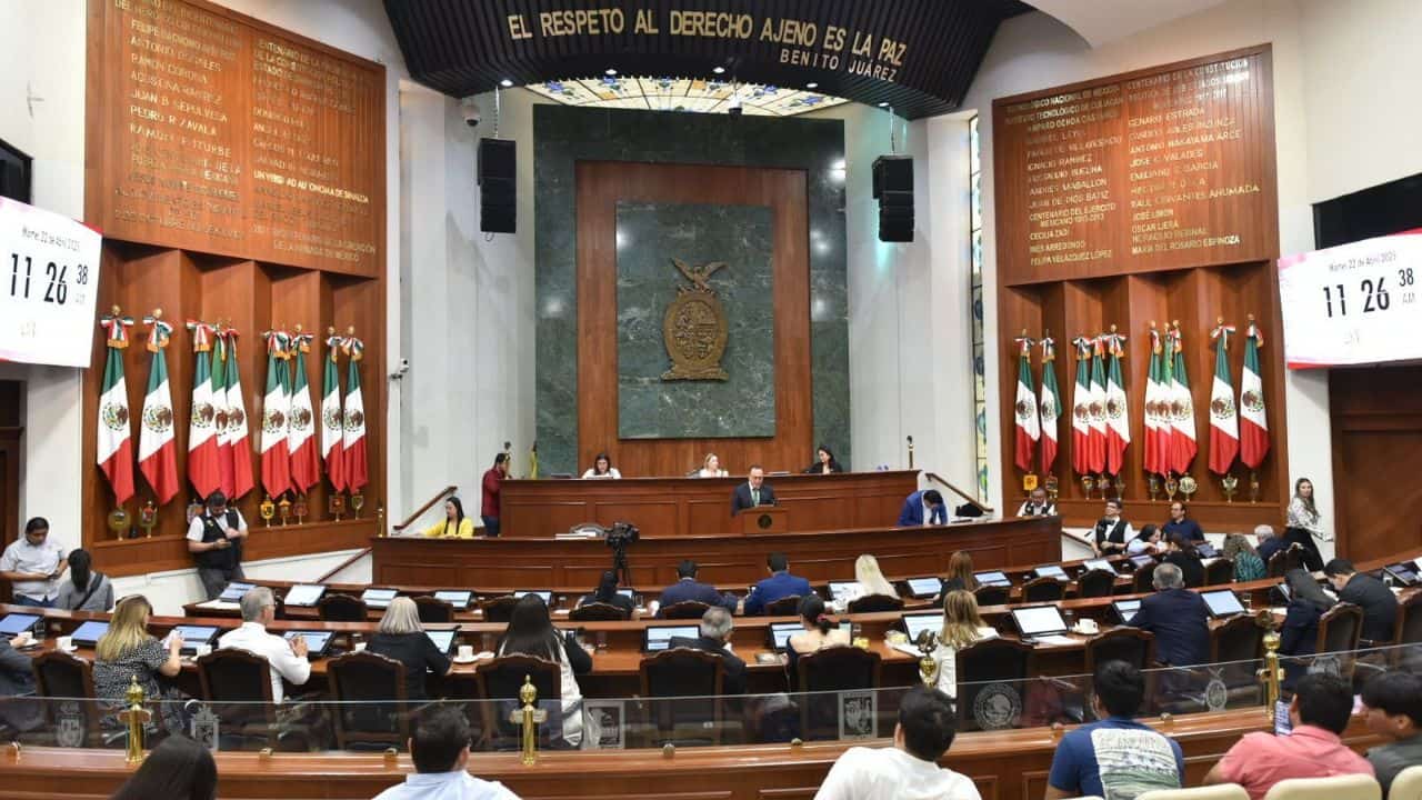 Aunque la presidenta no confirmó qué municipio visitará, Rubén Rocha Moya, gobernador de Sinaloa, expresó su contento con la visita y afirmó que se le espera con los brazos abiertos