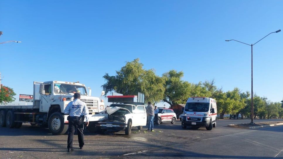Dos personas lesionadas en aparatoso accidente en la Mochis - Topo Dos personas lesionadas en aparatoso accidente en la Mochis - Topo