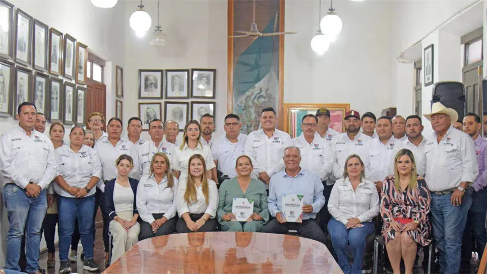 El Presidente Municipal, Gildardo Leyva Ortega, agradeció el respaldo del Cabildo y la confianza de la ciudadanía en este proyecto de transformación