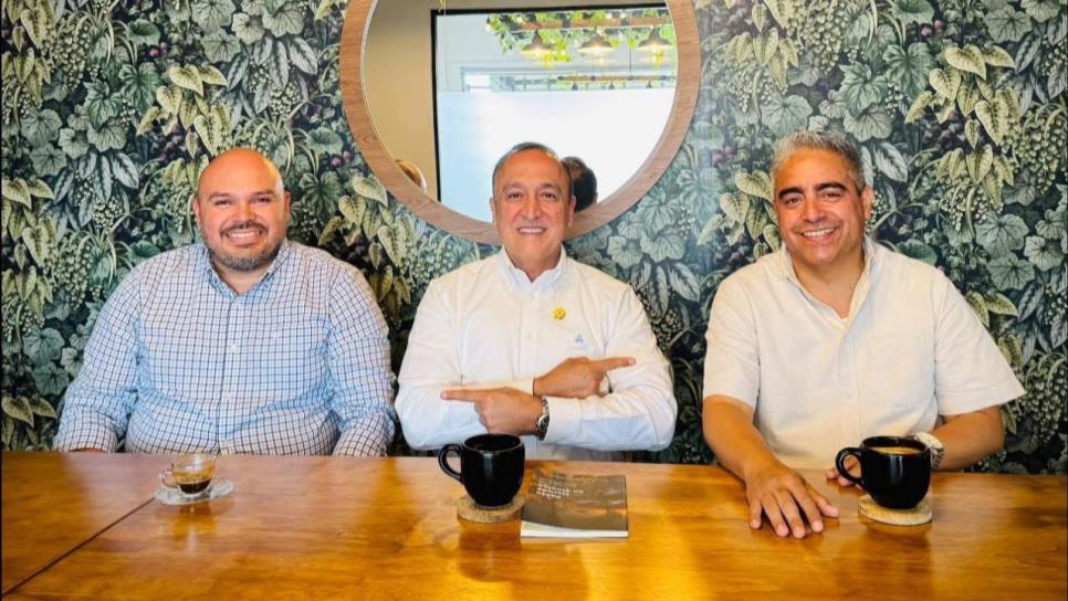 Nuevos funcionarios en Ahome intercambian cargos en el ayuntamiento Nuevos funcionarios en Ahome intercambian cargos en el ayuntamiento
