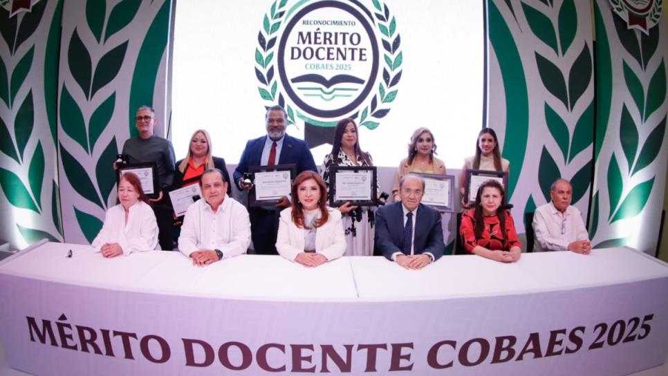 COBAES reconoce la vocación y excelencia de sus docentes con el "Mérito Docente 2025" COBAES reconoce la vocación y excelencia de sus docentes con el "Mérito Docente 2025"