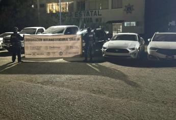 Aseguran seis vehículos, armas, cargadores, ponchallantas y droga en Culiacán