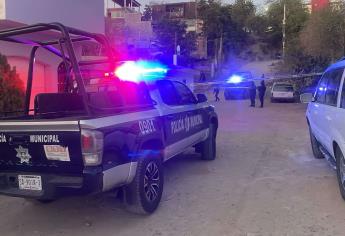 Ejecutan a una persona afuera de su domicilio en la colonia Renato Vega Amador, en Culiacán
