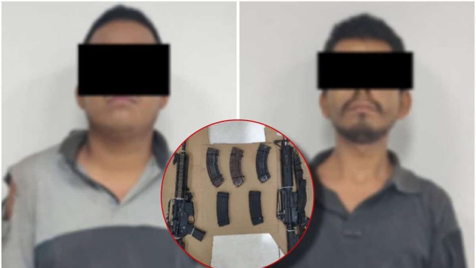 Detienen a dos hombres en Portezuelo, Culiacán con armas largas y equipo táctico Detienen a dos hombres en Portezuelo, Culiacán con armas largas y equipo táctico