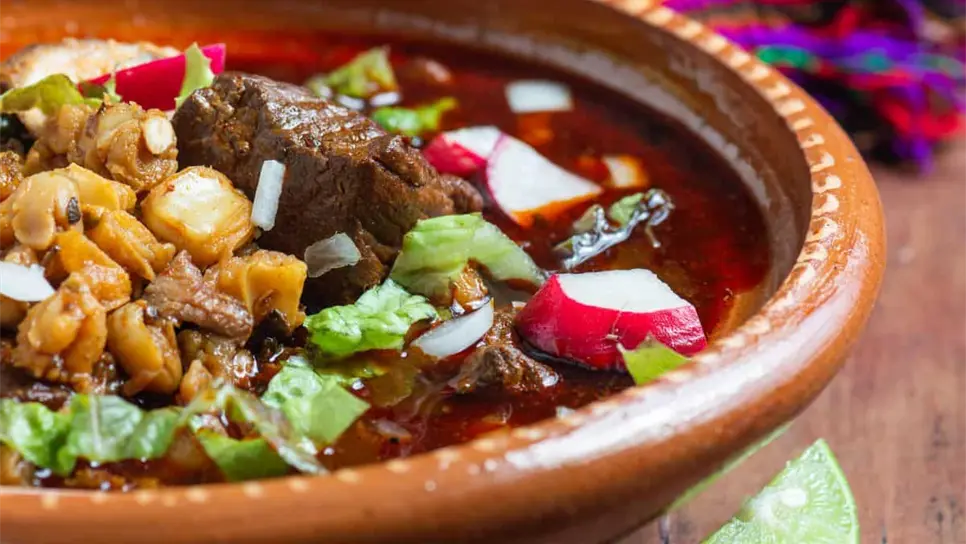 Pozole Sinaloense: ¿Qué verduras debe llevar este manjar?