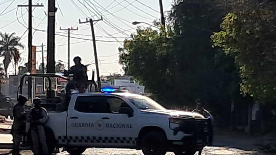 Se registra presunto enfrentamiento en Bariometo, Navolato; helicópteros sobrevuelan la zona Se registra presunto enfrentamiento en Bariometo, Navolato; helicópteros sobrevuelan la zona