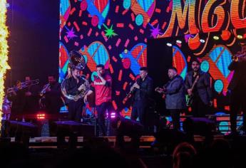 Banda MS brinda gran concierto en Mazatlán con lleno total y sabor a béisbol 