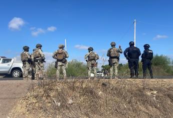 Aseguran dos camionetas tras enfrentamiento en Villa Juárez donde cayó abatido presunto gatillero