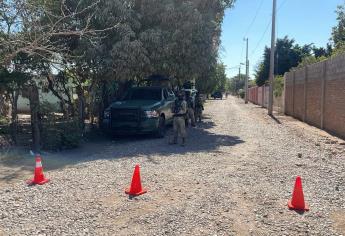 Elementos del Ejército resguardan domicilio en el ejido Convención de Aguascalientes en Navolato