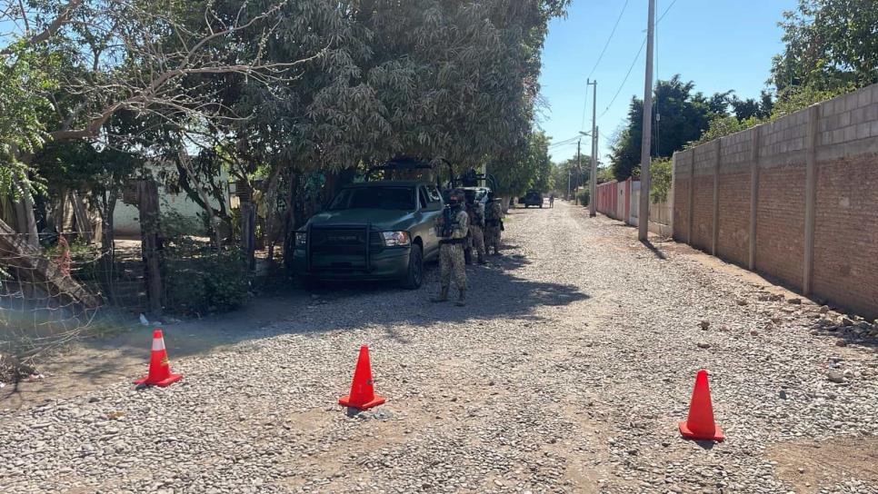 Elementos del Ejército resguardan domicilio en el ejido Convención de Aguascalientes en Navolato Elementos del Ejército resguardan domicilio en el ejido Convención de Aguascalientes en Navolato