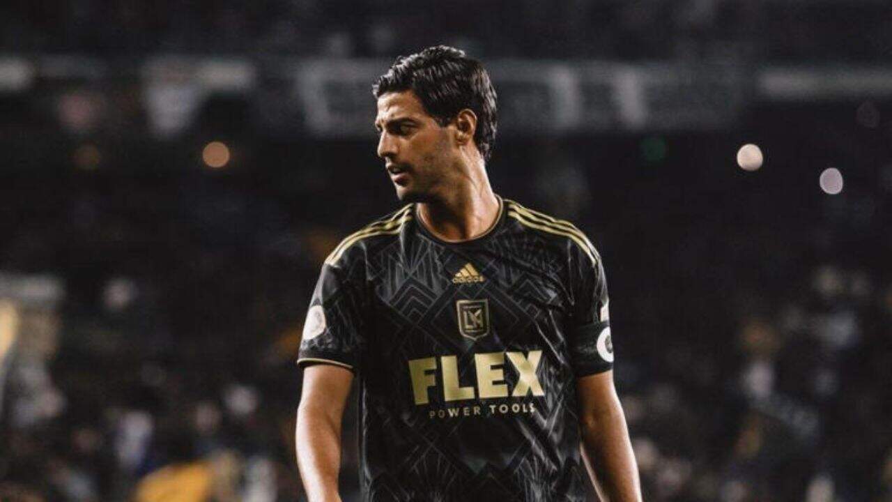 Carlos Vela anuncia su adiós definitivo al futbol profesional