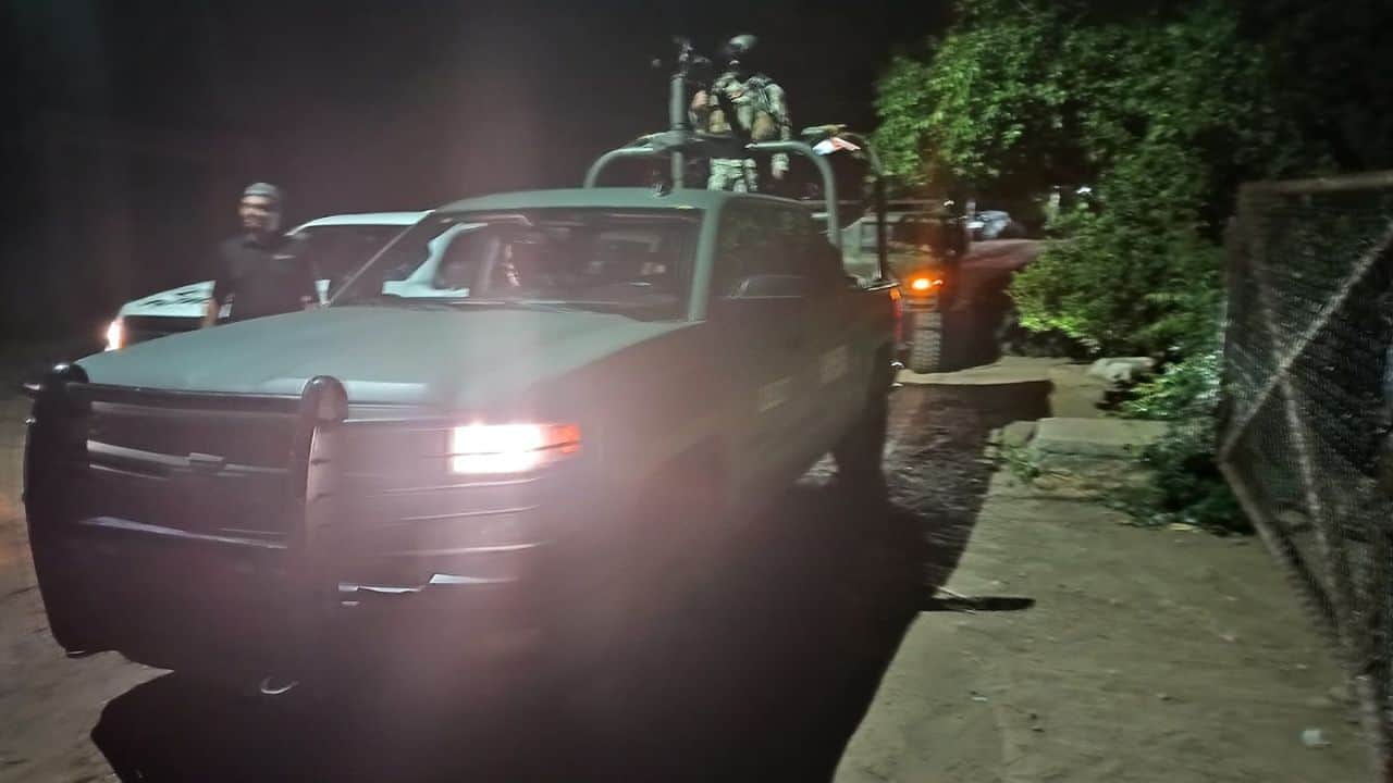 La zona fue asegurada por militares y policías mientras se realizaban las diligencias