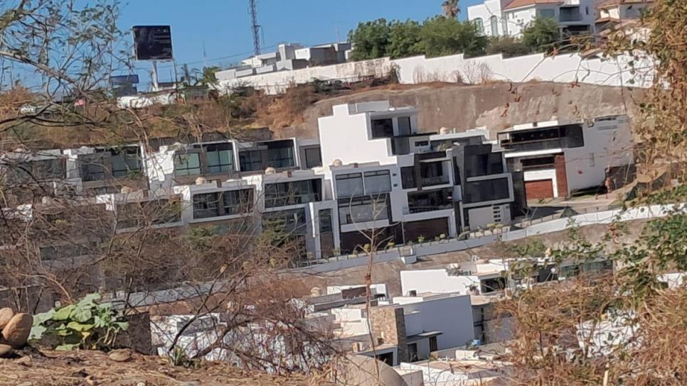 Atacan a balazos tres casas en el residencial Lumiera en el sector Montebello en Culiacán Atacan a balazos tres casas en el residencial Lumiera en el sector Montebello en Culiacán