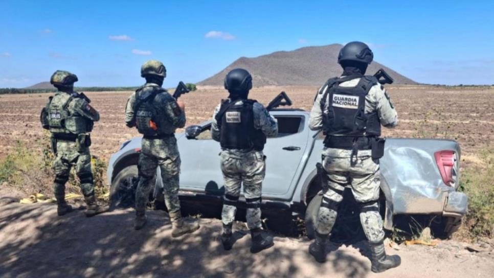 Aseguran camioneta robada, municiones y celulares en el poblado de Juan Aldama, Navolato Aseguran camioneta robada, municiones y celulares en el poblado de Juan Aldama, Navolato