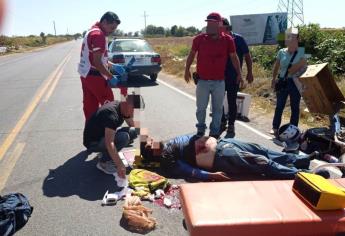 Motociclista sufre aparatoso accidente en la carretera Guasave - León Fonseca