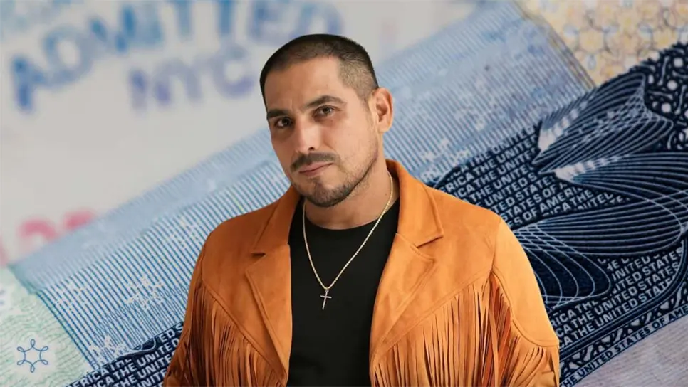 Espinoza Paz se suma a la lista de intérpretes de música regional mexicana que no pueden viajar a Estados Unidos.FOTO: Luz Noticias.