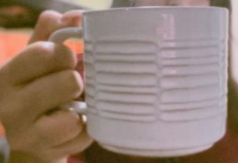 ¡Se acabó del mito!, el café y los caldos no quitan el calor