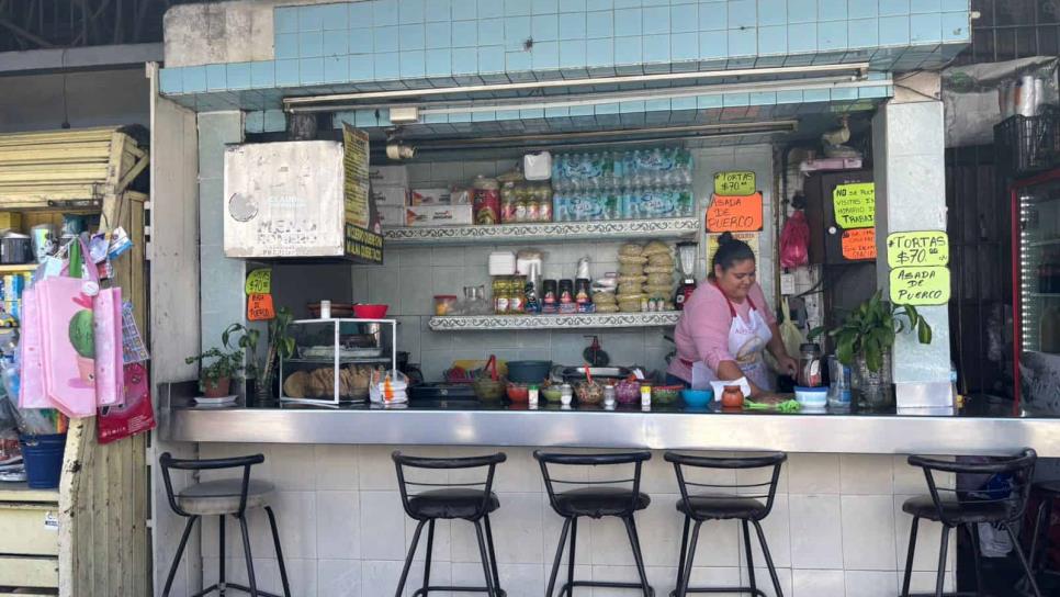 Estos tacos afuera del Mercado Pino Suárez en Mazatlán tienen más de 60 años Estos tacos afuera del Mercado Pino Suárez en Mazatlán tienen más de 60 años