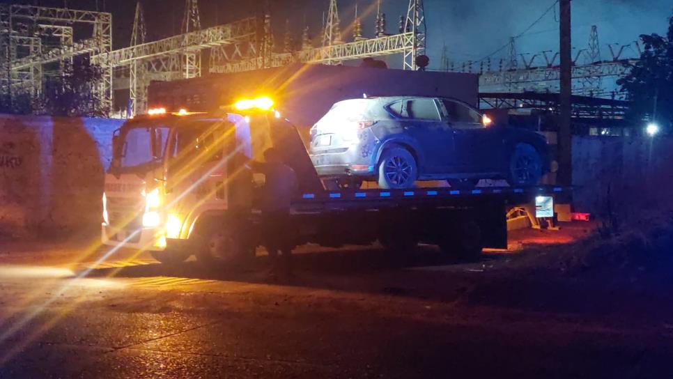 Guardia Nacional asegura camioneta con droga, armas largas y equipo táctico en Los Mochis