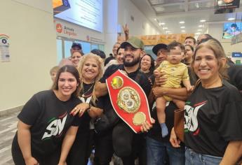 Multitud recibió a ‘Sugar’ Núñez en Los Mochis tras coronarse campeón mundial en Japón