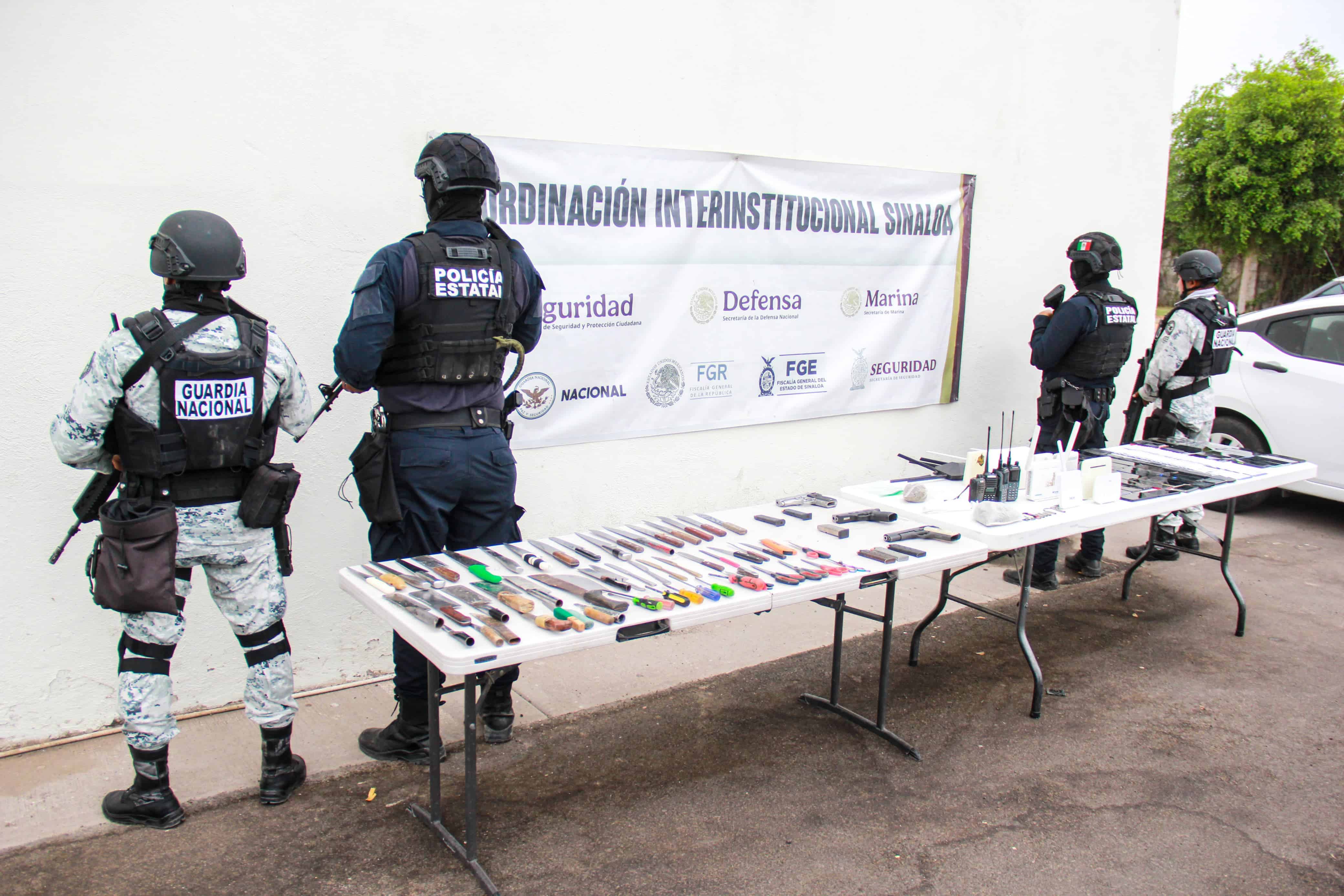 De nueva cuenta, las autoridades decomisaron armas, droga y objetos ilícitos en el penal de Aguaruto. (FOTO: Cortesía).