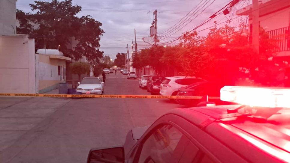 Vecinos de la colonia Tierra Blanca de Culiacán localizan un ejecutado Vecinos de la colonia Tierra Blanca de Culiacán localizan un ejecutado