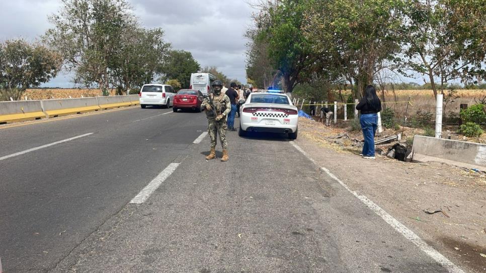 Hallan sin vida a policía estatal desaparecido; estaba ejecutado sobre La Costera, en Culiacán Hallan sin vida a policía estatal desaparecido; estaba ejecutado sobre La Costera, en Culiacán