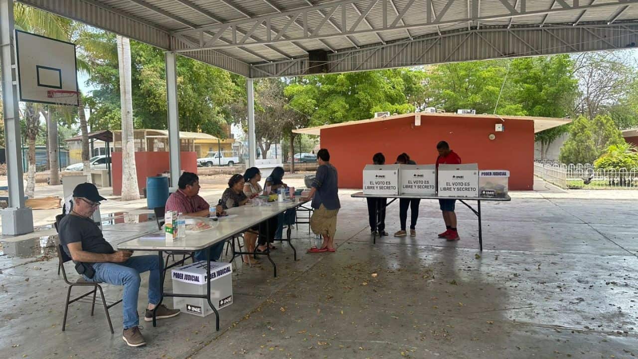 Hasta el corte más reciente, la instalación de casillas en otros municipios reporta: Culiacán con 99.75%, Mazatlán con 95.42% y Guasave con 85.41%